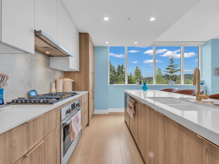 1101-2375 Emery Court, North Vancouver, BC, V7J 0E8 - 4