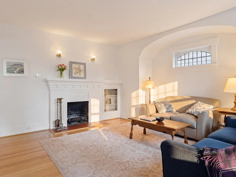 2273 E 2nd Avenue, Vancouver, BC, V5N 1G1 - 3