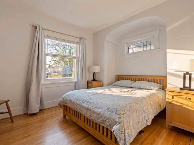 2273 E 2nd Avenue, Vancouver, BC, V5N 1G1 - 9