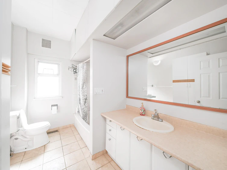 1623 W 66th Avenue, Vancouver, BC, V6P 2S1 - 5