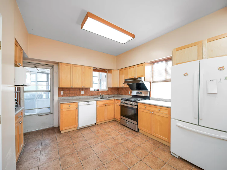 1623 W 66th Avenue, Vancouver, BC, V6P 2S1 - 15