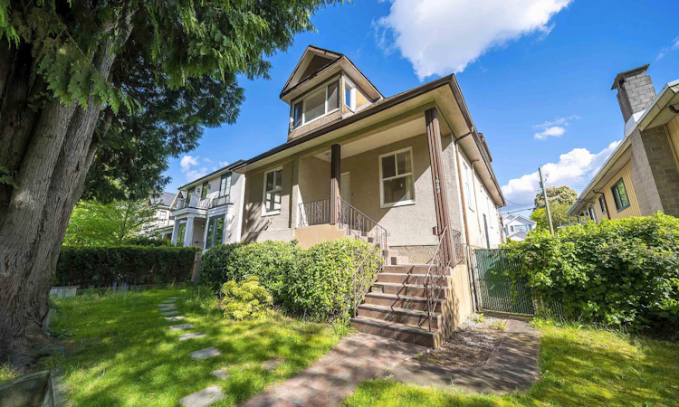 1623 W 66th Avenue