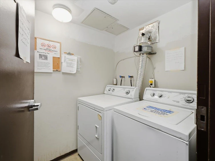 102-235 W 4th Street, North Vancouver, BC, V7M 1H8 - 28