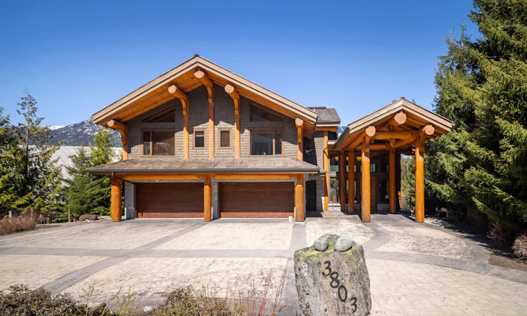 3803 Sunridge Place