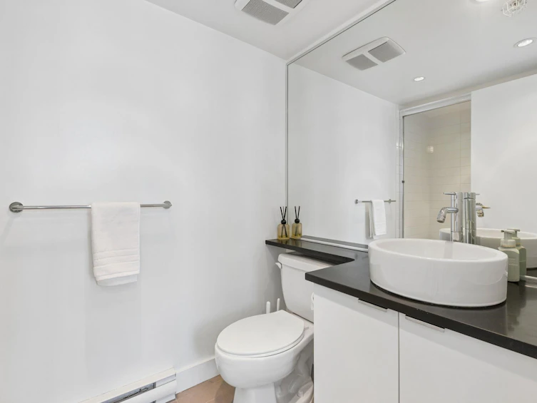 PH2605-788 Hamilton Street, Vancouver, BC, V6B 0E9 - 11