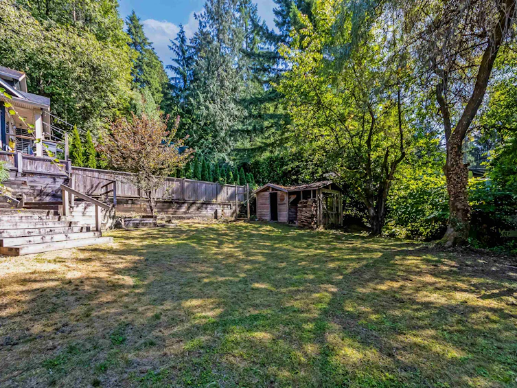 4585 Raeburn Street, North Vancouver, BC, V7G 1K3 - 6