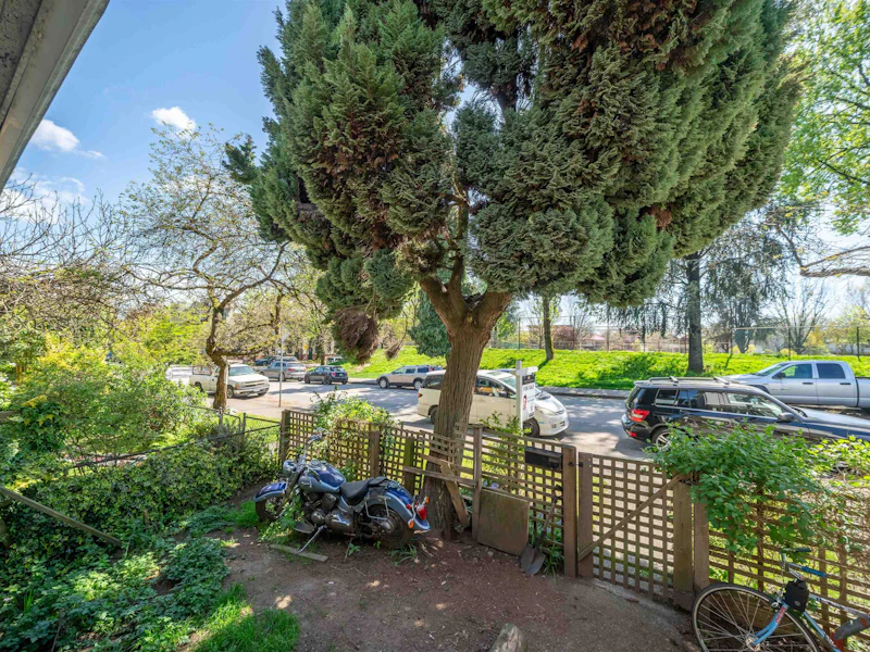 655 E Pender Street, Vancouver BC V6A 1V6