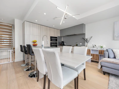138 W Woodstock Avenue - 3