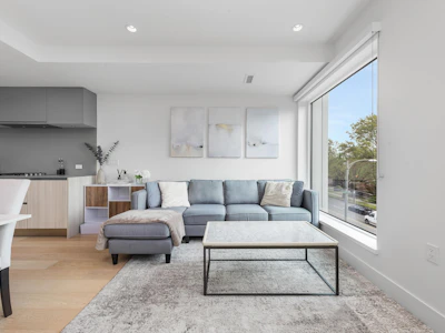 138 W Woodstock Avenue - 4