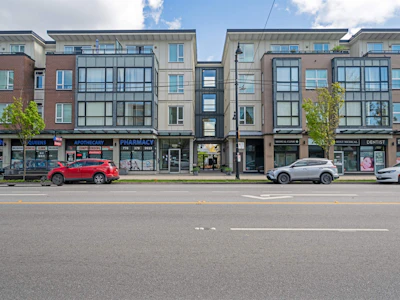 329-2239 Kingsway - 3