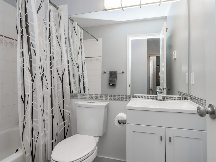 104-2109 Rowland Street, Port Coquitlam, BC, V3C 6J4 - 21