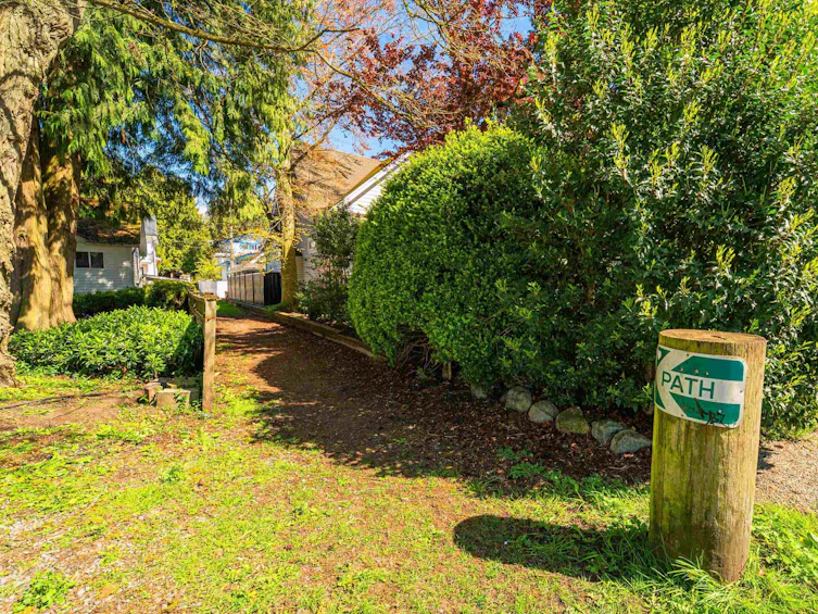 2680 Mcbride Avenue, Surrey, BC, V4A 3G1 - 28