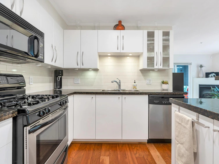 102-736 W 14th Avenue, Vancouver, BC, V5Z 1P9 - 8
