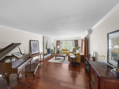 5174 Dennison Drive - 2