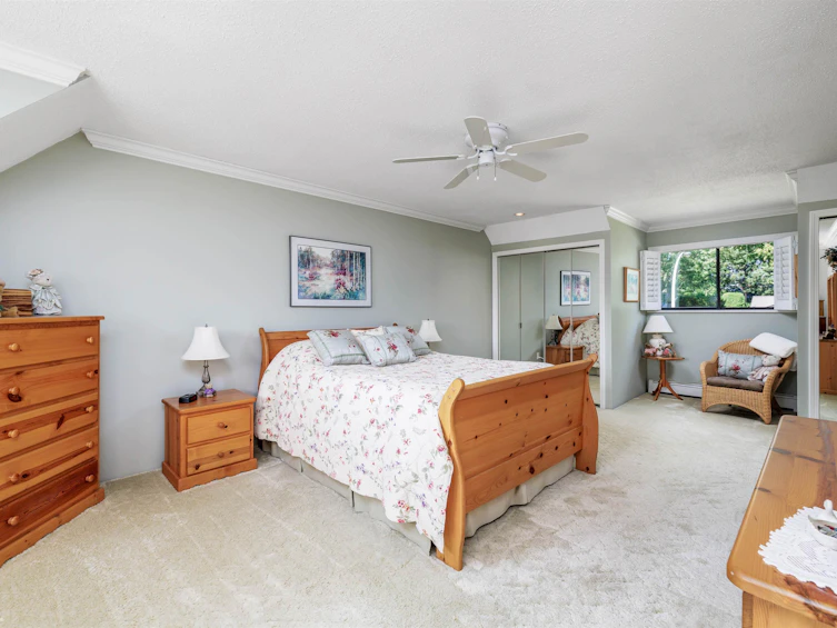 16116 13a Avenue, Surrey, BC, V4A 6W5 - 16
