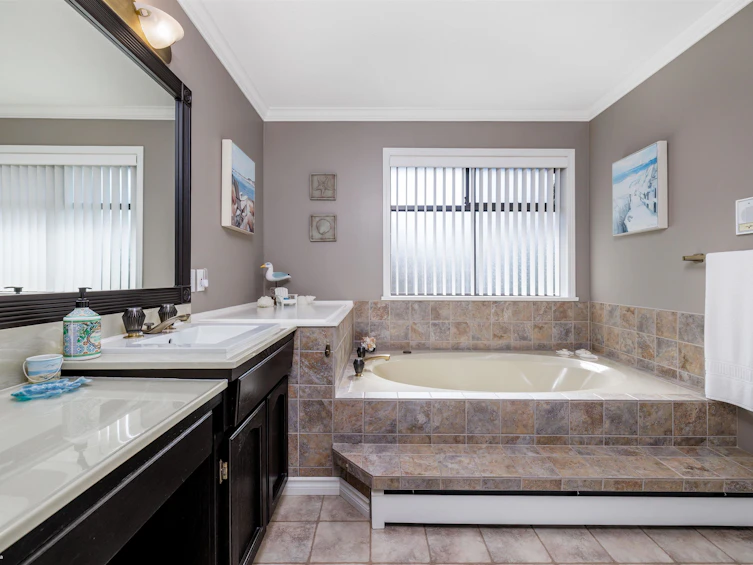 16116 13a Avenue, Surrey, BC, V4A 6W5 - 18