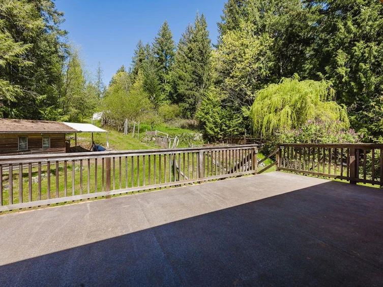 5899 Spriggs Road, Pender Harbour Egmont, BC, V0N 2H0 - 21