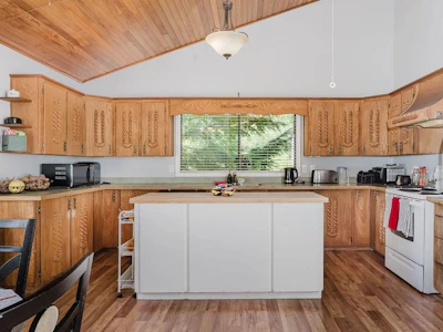 5899 Spriggs Road - 5