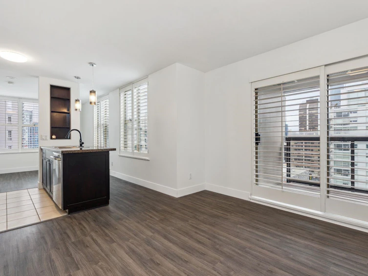 2002-989 Richards Street, Vancouver, BC, V6B 6R6 - 9