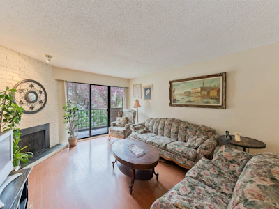 204-2299 E 30th Avenue - 5
