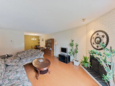 204-2299 E 30th Avenue - 4
