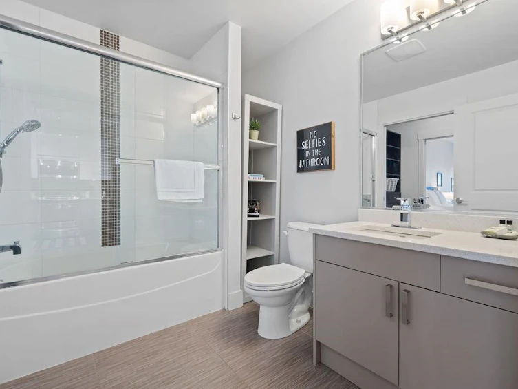 403-857 W 15th Street, North Vancouver, BC, V7P 1M5 - 15
