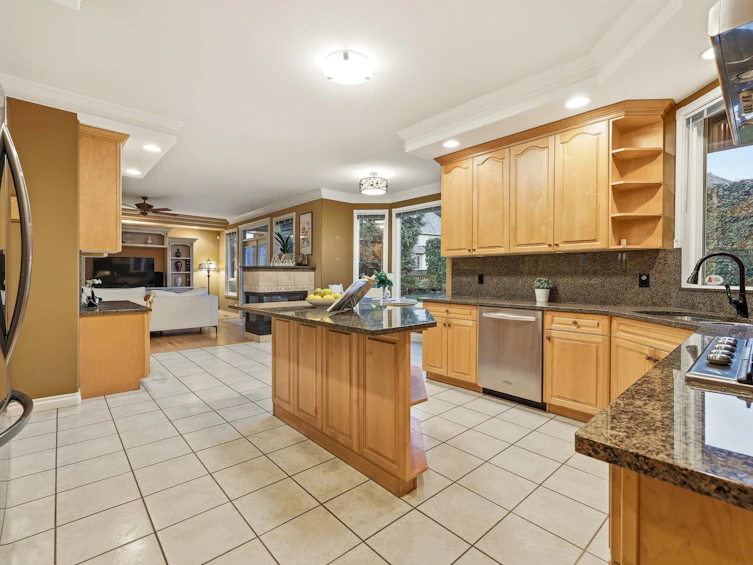 3528 Canterbury Drive, Surrey, BC, V3Z 0G8 - 10