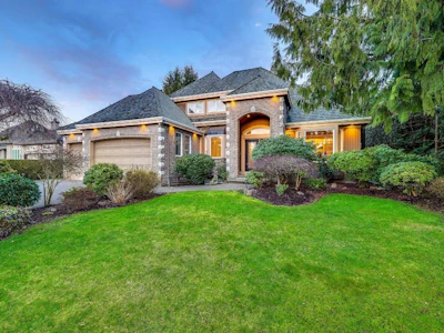 3528 Canterbury Drive - 2