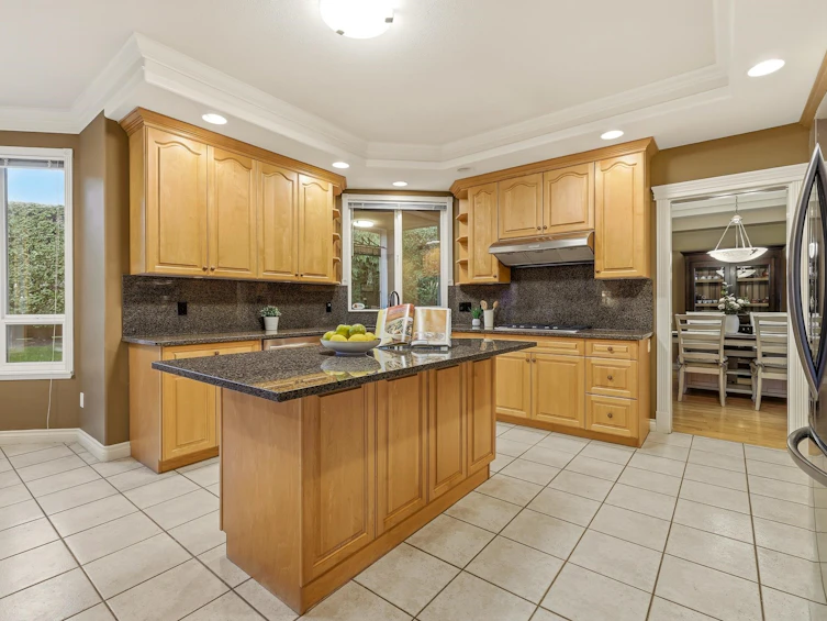 3528 Canterbury Drive, Surrey, BC, V3Z 0G8 - 11