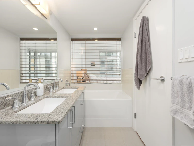 306-89 W 2nd Avenue, Vancouver, BC, V5Y 0G9 - 8