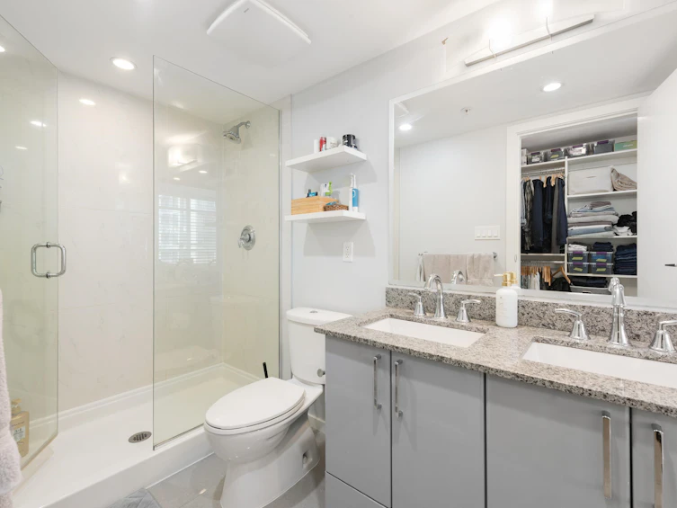 306-89 W 2nd Avenue, Vancouver, BC, V5Y 0G9 - 9