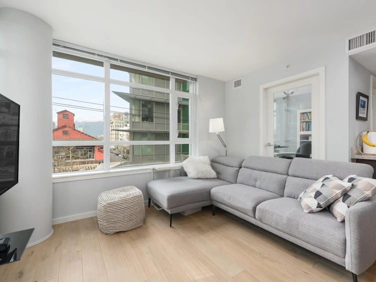 306-89 W 2nd Avenue, Vancouver, BC, V5Y 0G9 - 2