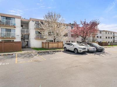 306-7240 Lindsay Road - 3