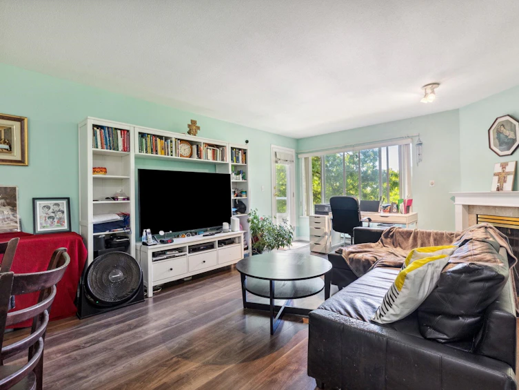 309-7368 Royal Oak Avenue, Burnaby, BC, V5J 4J6