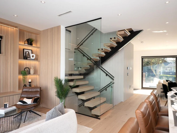 3679 Pandora Street, Vancouver, BC, V5K 1X1 - 16