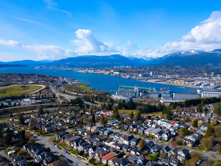 3679 Pandora Street, Vancouver, BC, V5K 1X1 - 39