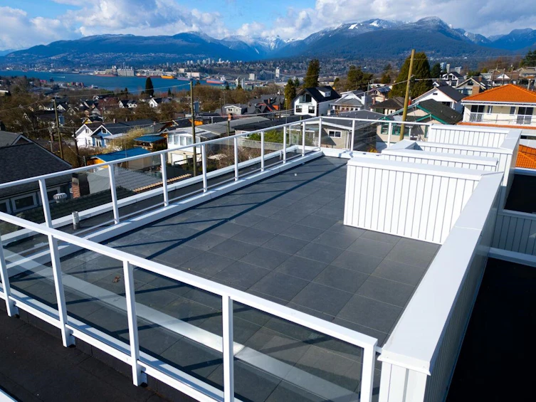3679 Pandora Street, Vancouver, BC, V5K 1X1 - 37