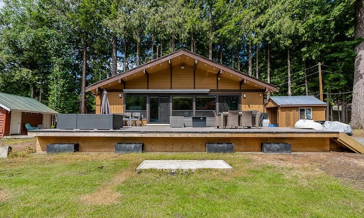 1680 Columbia Valley Road