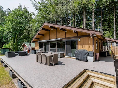 1680 Columbia Valley Road - 4