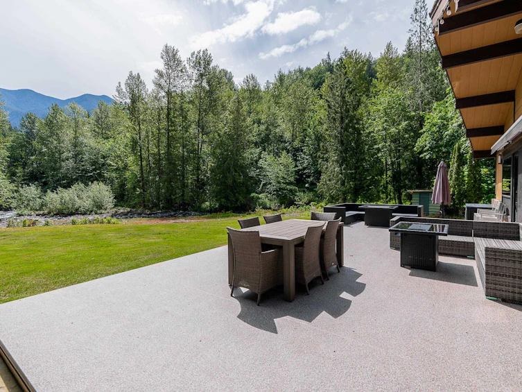 1680 Columbia Valley Road, Cultus Lake, BC, V2R 4X2 - 33