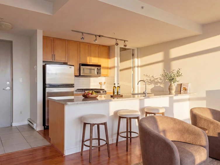 705-2055 Yukon Street, Vancouver, BC, V5Y 4B7 - 3