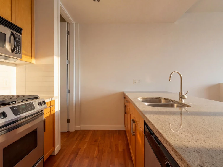 705-2055 Yukon Street, Vancouver, BC, V5Y 4B7 - 5