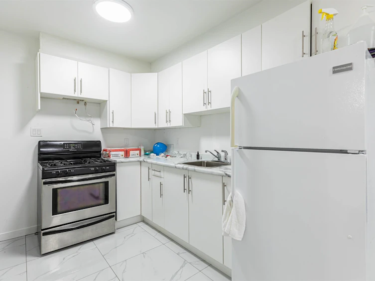 14312 69a Avenue, Surrey, BC, V3W 0E2 - 3