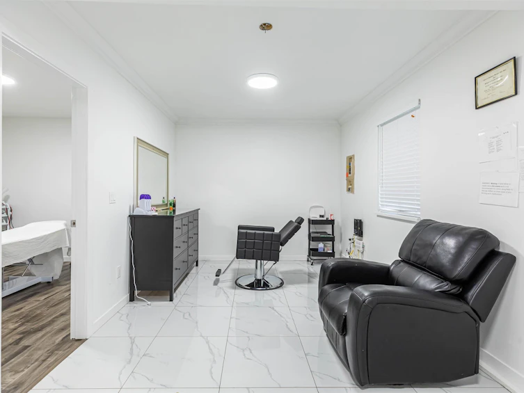 14312 69a Avenue, Surrey, BC, V3W 0E2 - 4