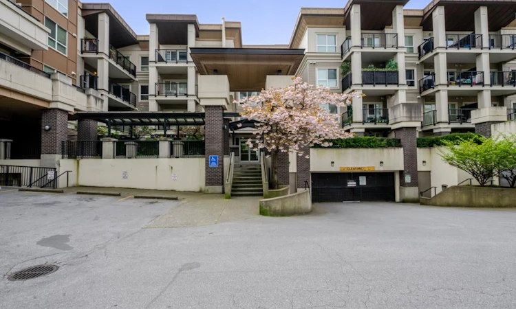 309-9655 King George Boulevard