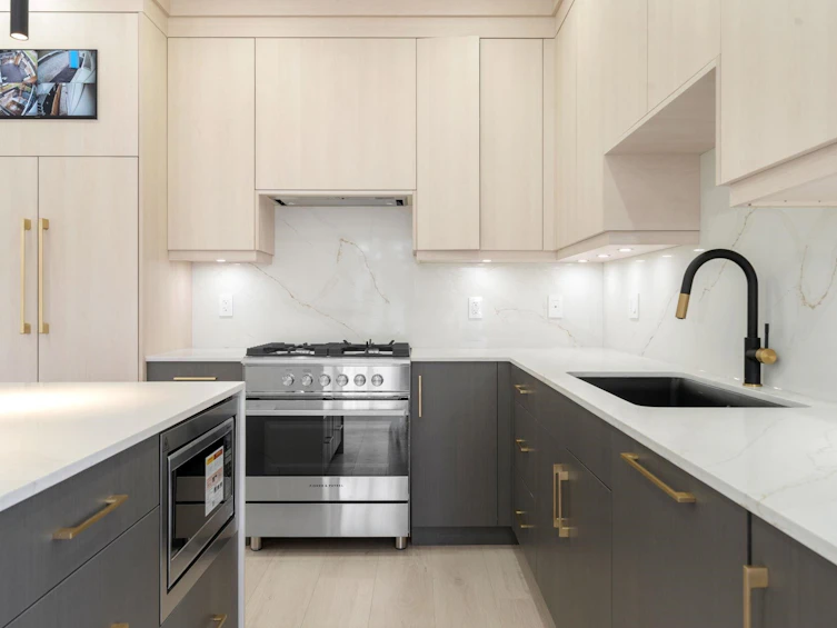 1-3274 E 44th Avenue, Vancouver, BC, V5R 3B1 - 13
