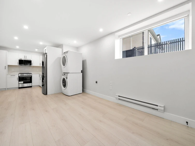 1-3274 E 44th Avenue, Vancouver, BC, V5R 3B1 - 37