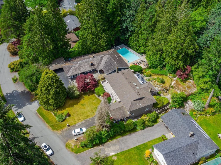 5725 Cranley Drive, West Vancouver, BC, V7V 4B3 - 39