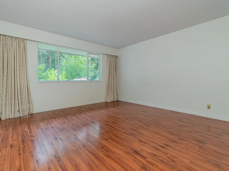 5725 Cranley Drive, West Vancouver, BC, V7V 4B3 - 25