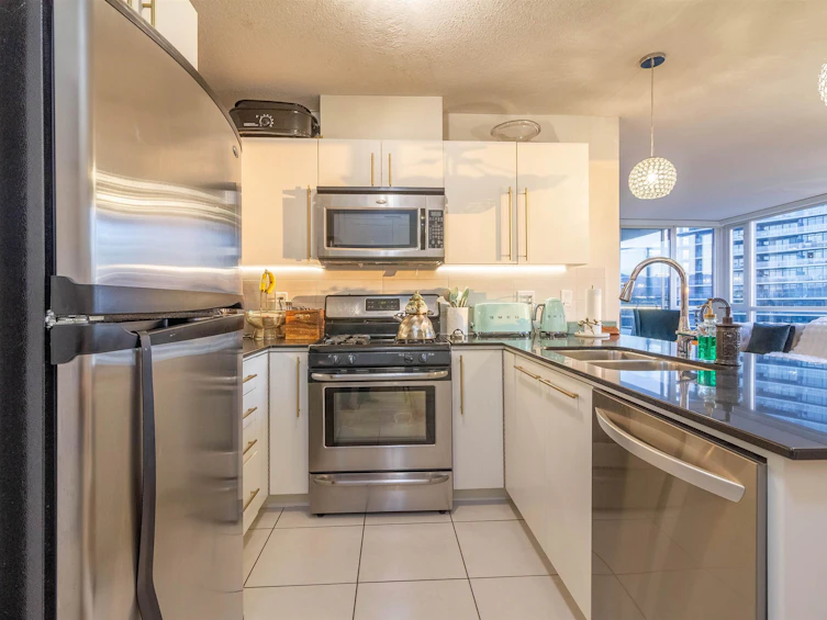 1202-4888 Brentwood Drive, Burnaby, BC, V5C 0C6 - 12